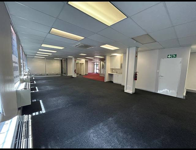 230M² BUILDING TO LET IN TOKAI